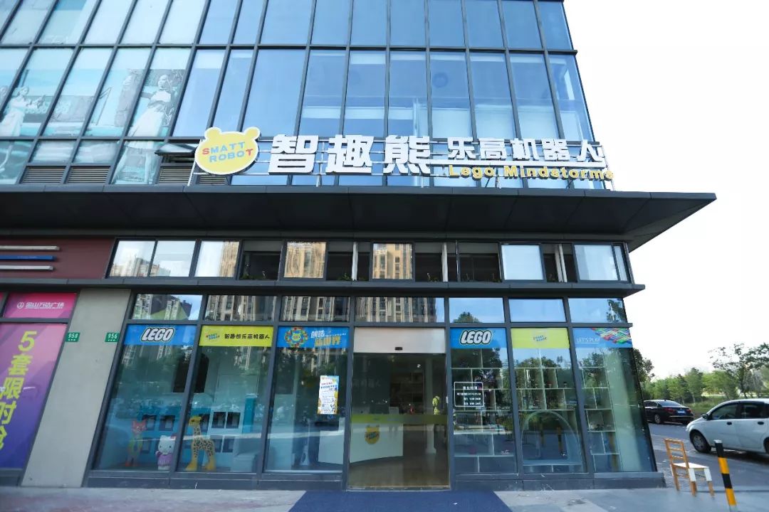 金山万达三楼最新招聘